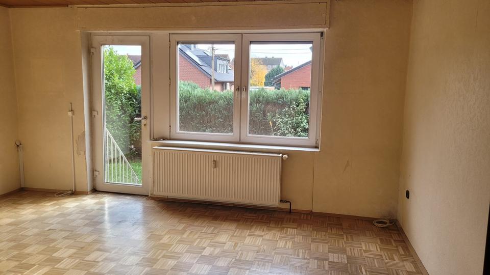 Provisionsfreies, Zweifamilienhaus mit Einliegerwohnung 8 zimmer