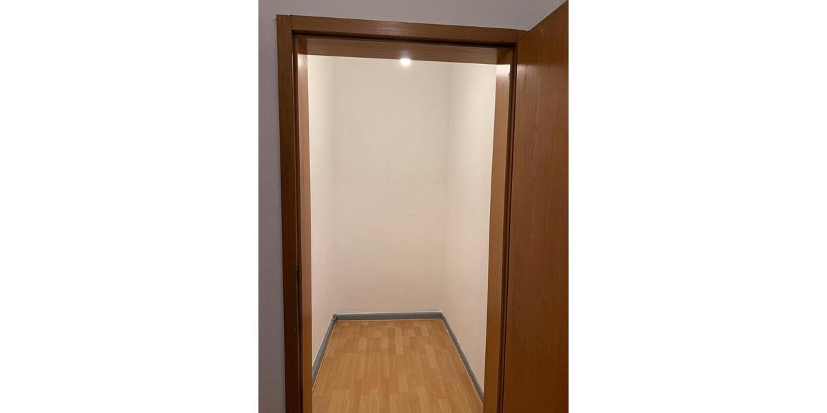 Dachgeschoßwohnung Bottrop - 2.5 Zimmer, 48 m&sup2;, 360&euro; | Angebot:25171842