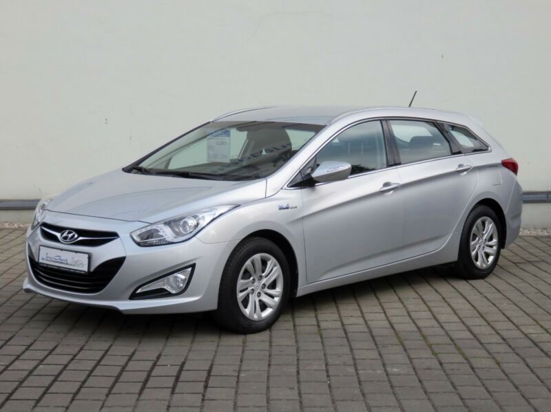Hyundai i40 171.000 km 9.998 € Moers 47447