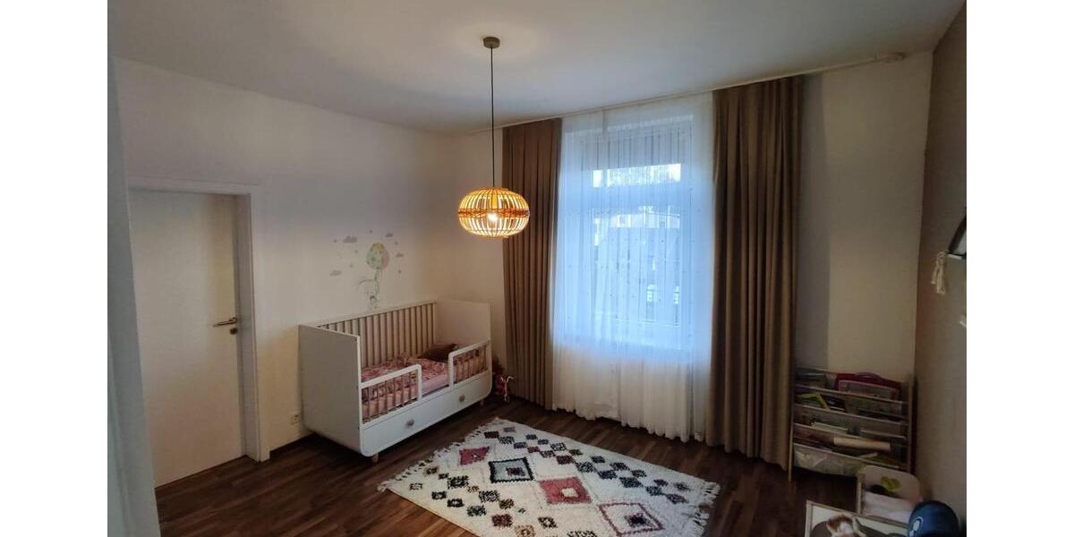 Etagenwohnung Gelsenkirchen Resse - 5 Zimmer, 135 m&sup2;, 1.300&euro; | Angebot:27621941