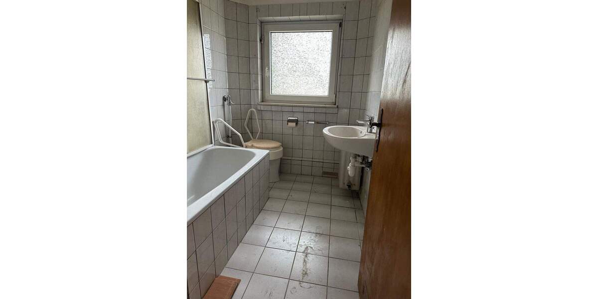 Gepflegtes Mehrfamilienhaus in gepflgter Lage in Herne sucht neue Besitzer! 1 zimmer