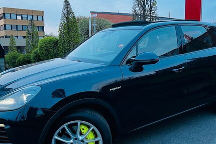 Porsche Cayenne 174.000 km 43.911 &euro; Bottrop 46242
