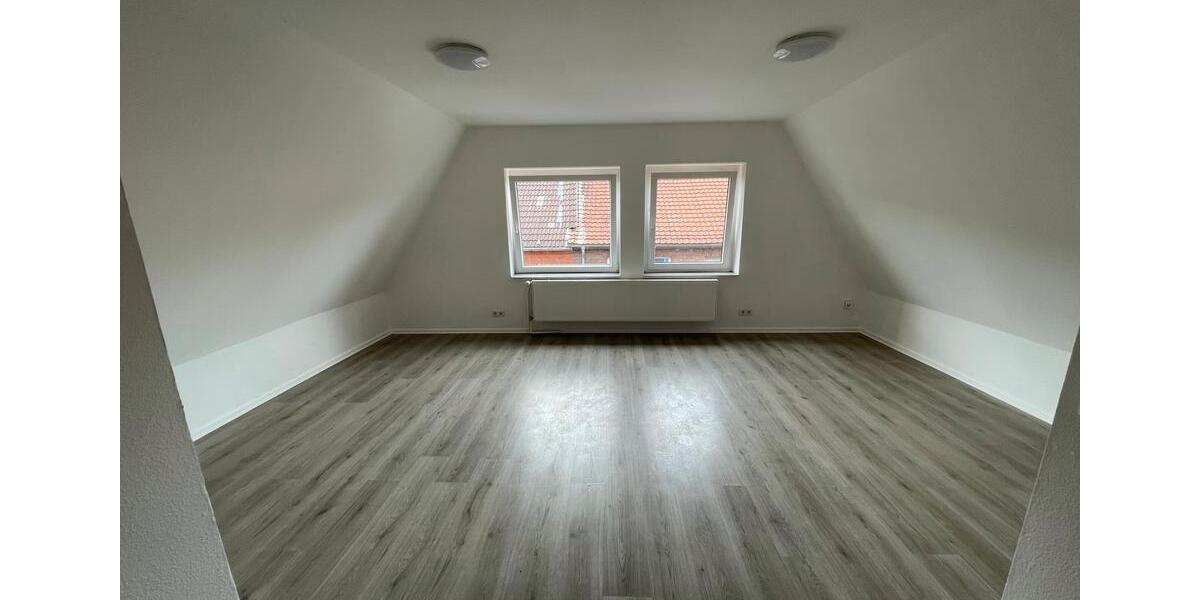 Dachgeschoßwohnung Wesel Fusternberg - 2 Zimmer, 60 m&sup2;, 800&euro; | Angebot:25232969
