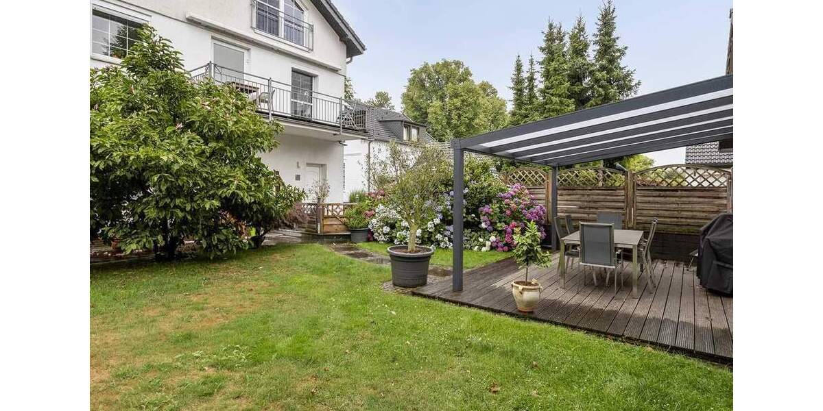 Großzügige Maisonettewohnung mit 900 m² Garten und Garage in Breitscheid 4 zimmer