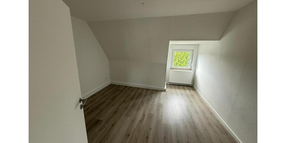 3- Zimmerwohnung zu vermieten! 2 Etage 3 zimmer