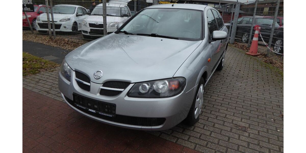 Nissan Almera 125.000 km 2.490 &euro; Duisburg 47249