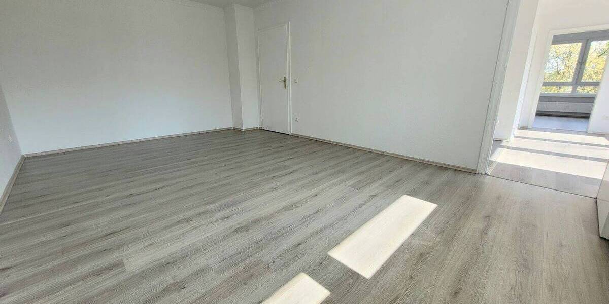 Etagenwohnung Essen Freisenbruch - 3 Zimmer, 74 m&sup2;, 599&euro; | Angebot:26903978