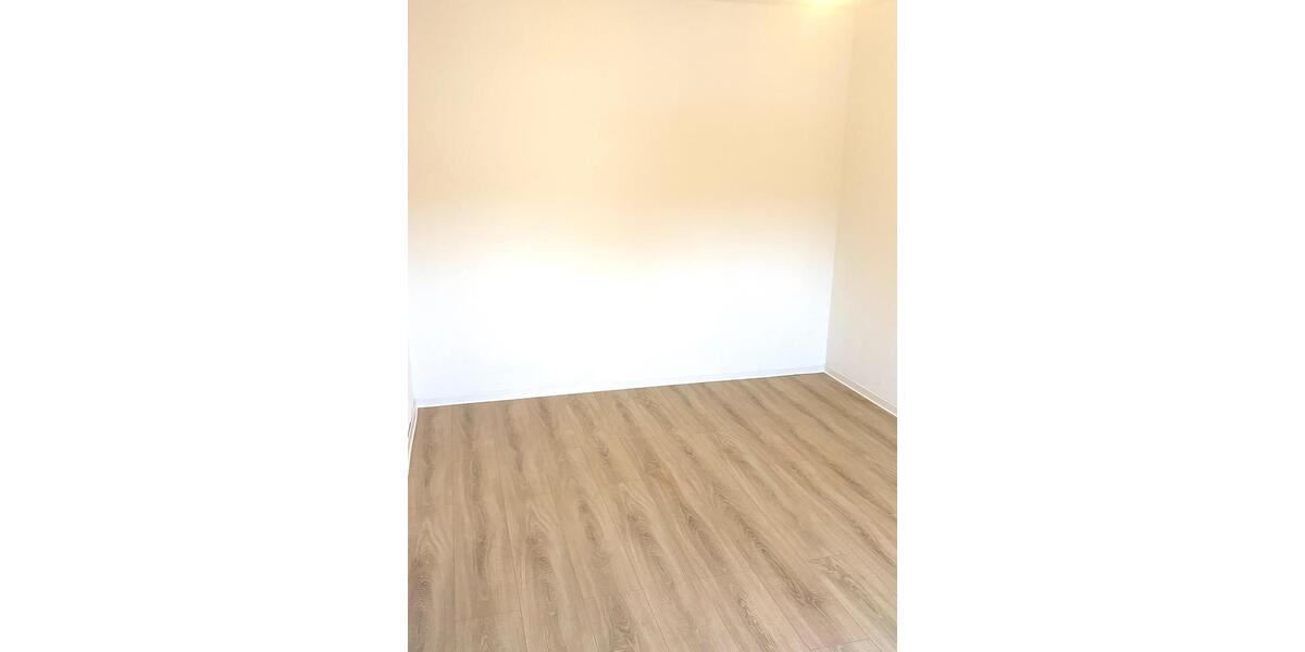 Etagenwohnung Moers Rheinkamp - 2.5 Zimmer, 58 m&sup2;, 715&euro; | Angebot:26286779