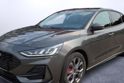 Ford Focus 11.776 km 24.490 € Dorsten 46282