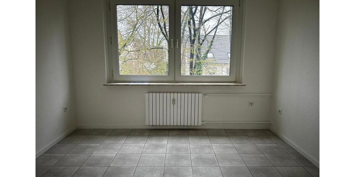Etagenwohnung Essen Stadtbezirk VI - 3 Zimmer, 55 m&sup2;, 470&euro; | Angebot:26070911