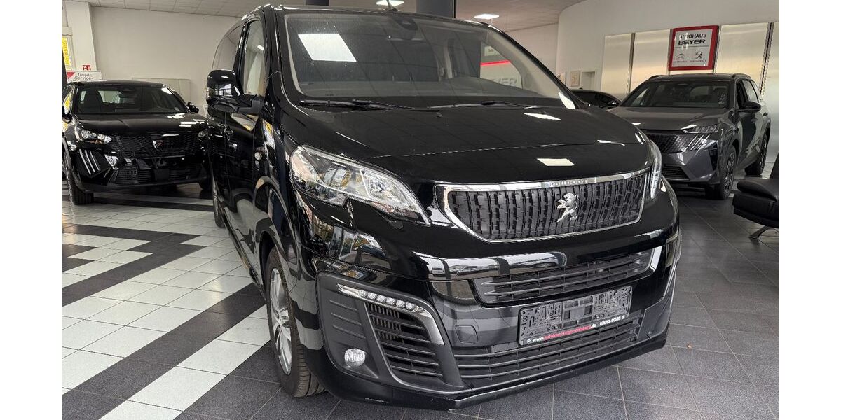 Peugeot Traveller 112.648 km 24.490 € Duisburg 47229