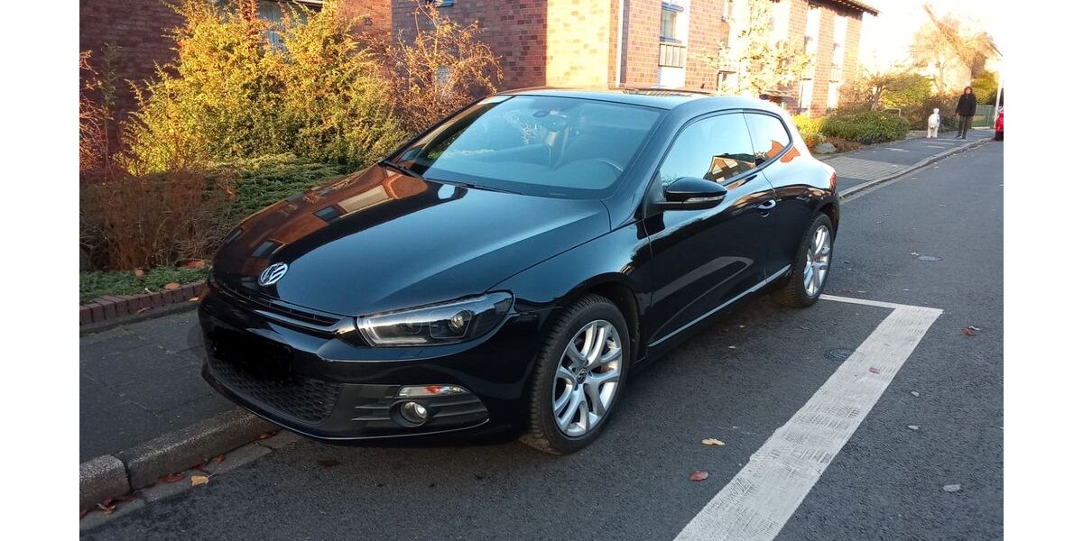VW Scirocco 129.000 km 5.750 € Mülheim an der Ruhr 45475