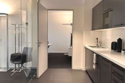Büro in Hamburg 3.566,15 € 214 m²