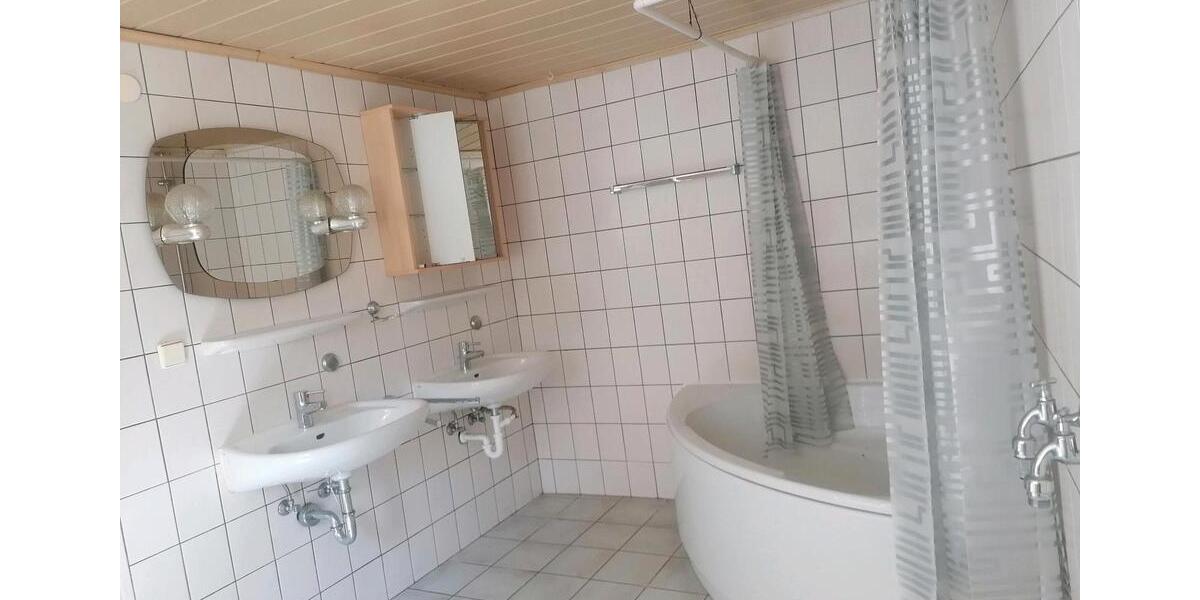 Doppelhaushälfte in Duisburg Homberg 1 zimmer