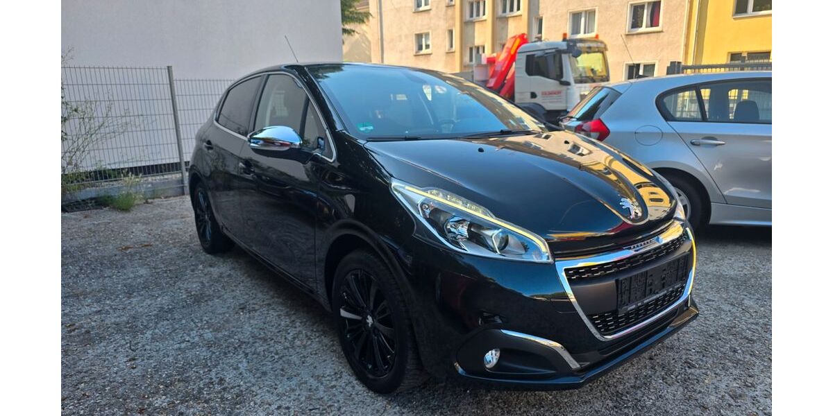 Peugeot 208 129.000 km 5.100 &euro; Essen 45144