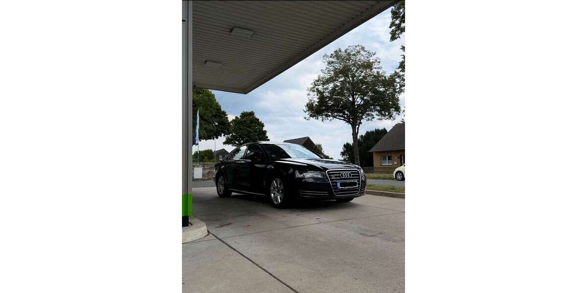 Audi A8 184.576 km 18.000 &euro; Duisburg 47199