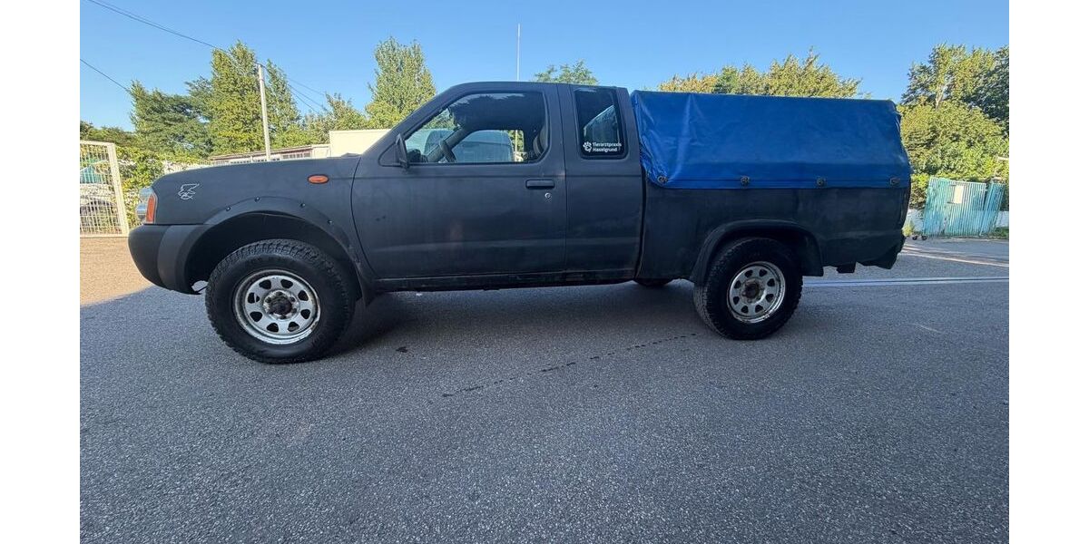 Nissan Navara 189.500 km 3.900 &euro; Essen 45326