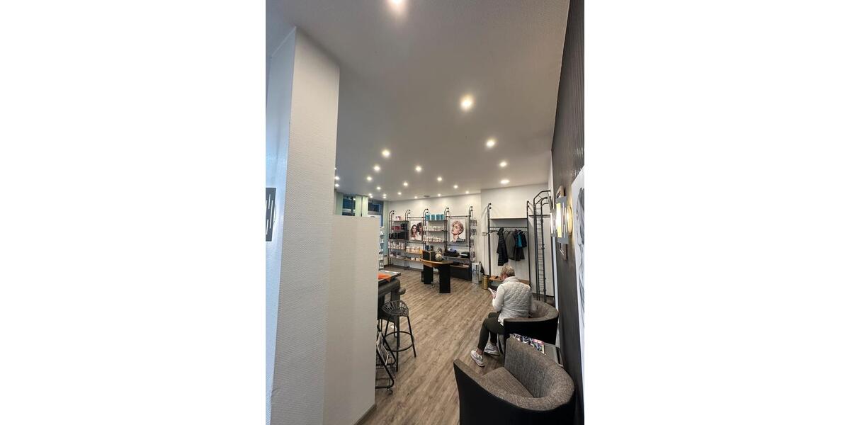 Gewerbefläche 177 m² in Duisburg-Homberg | 8-Stellplätze | VB zimmer