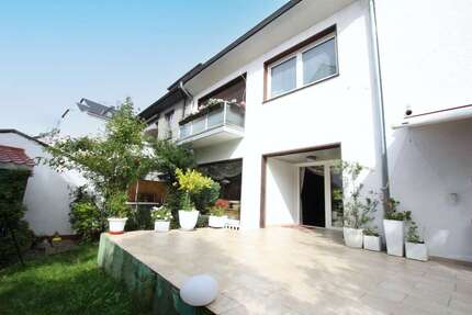 Haus zum Kaufen in Gelsenkirchen 799.000 € 270 m²