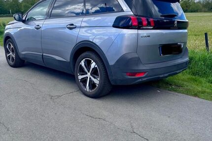 Peugeot 5008 83.000 km 16.000 &euro; Oberhausen 46147
