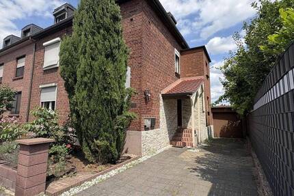 Haus Moers Scherpenberg - 5 Zimmer, 123 m&sup2;, 399.000&euro; | Angebot:25668374
