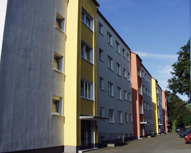 Erdgeschoss im Grünen mit großem Balkon. 3.5 zimmer