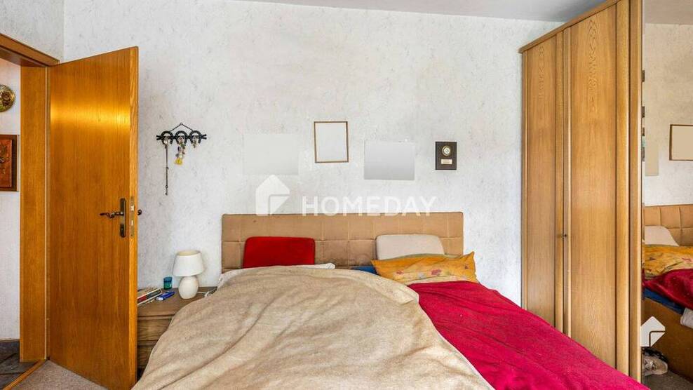 Attraktives Mehrfamilienhaus mit 3 Wohneinheiten in ruhiger Lage