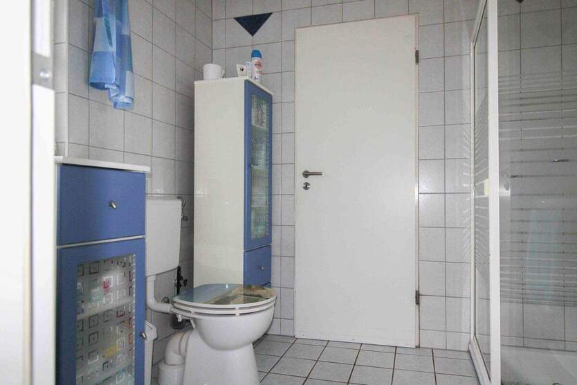 Doppelhaushälfte in Moers-Hochstraß Schöne Lage! Schöner Preis! 6 zimmer