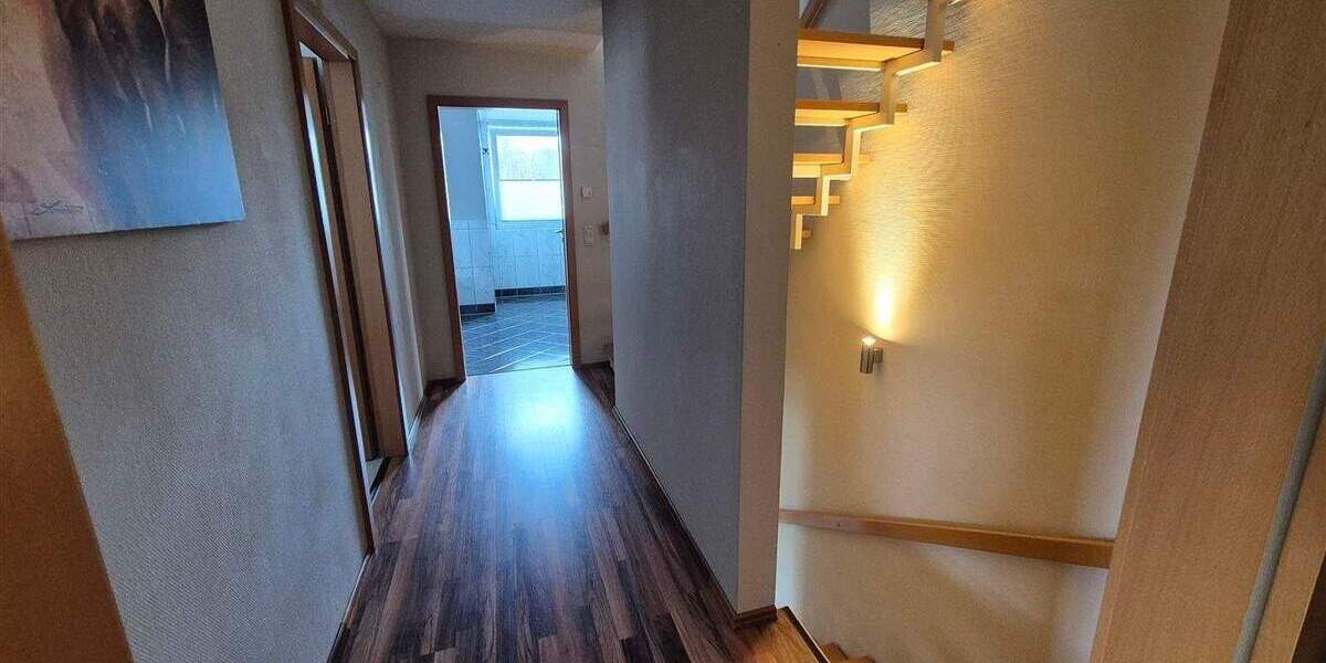 Doppelhaushälfte Ratingen Breitscheid - 3 Zimmer, 136 m&sup2;, 719.000&euro; | Angebot:25798535