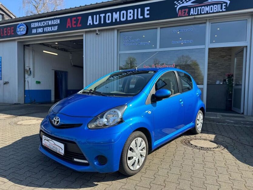 Aygo (X)