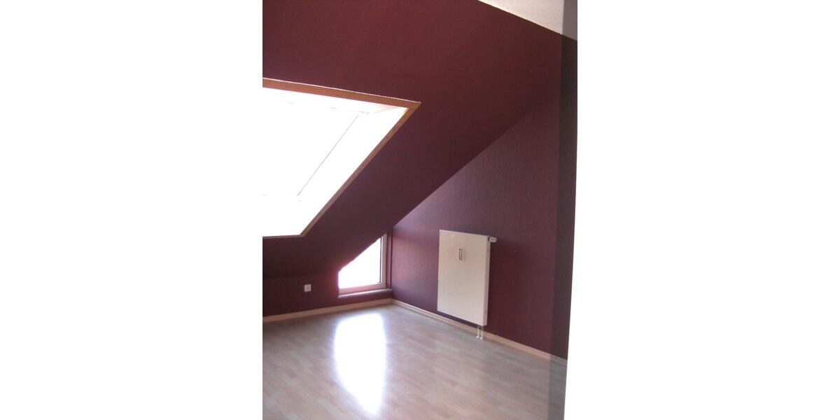 Dachgeschoßwohnung Duisburg Rheinhausen - 2 Zimmer, 65 m&sup2;, 169.000&euro; | Angebot:27006901