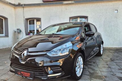 Renault Clio 79.000 km 9.995 &euro; Moers 47441