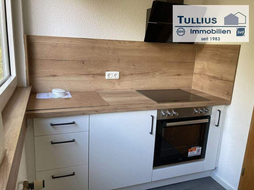 3-Zimmer-DG-Wohnung mit Balkon und Einbauküche in Essen-Borbeck 3 zimmer