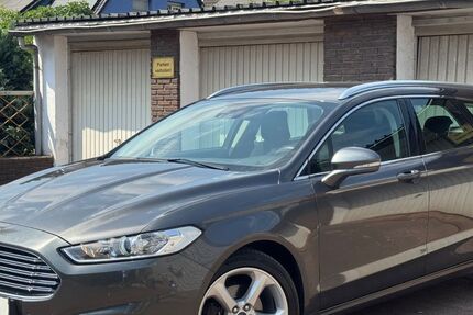 Ford Mondeo 148.000 km 7.800 &euro; Duisburg 47179