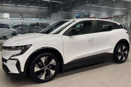 Renault Megane E-Tech 11.160 km 20.480 € Oberhausen 46047