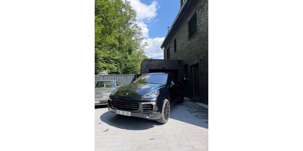 Porsche Cayenne 154.000 km 36.800 &euro; Gelsenkirchen 45896