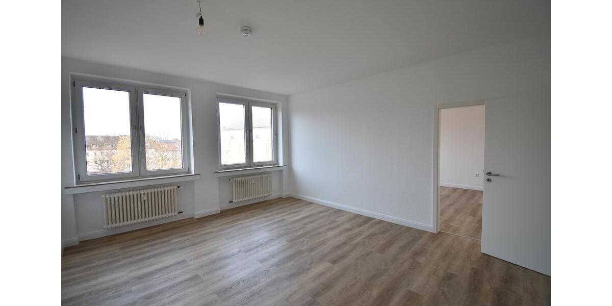 Etagenwohnung Essen Stadtkern - 3 Zimmer, 92 m&sup2;, 895&euro; | Angebot:24862007