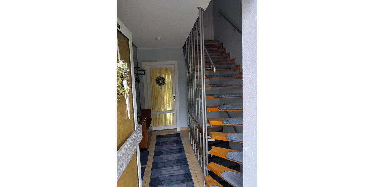 Einfamilienhaus Ratingen-Lintorf Lintorf - 7 Zimmer, 187 m&sup2;, 725.000&euro; | Angebot:26318909