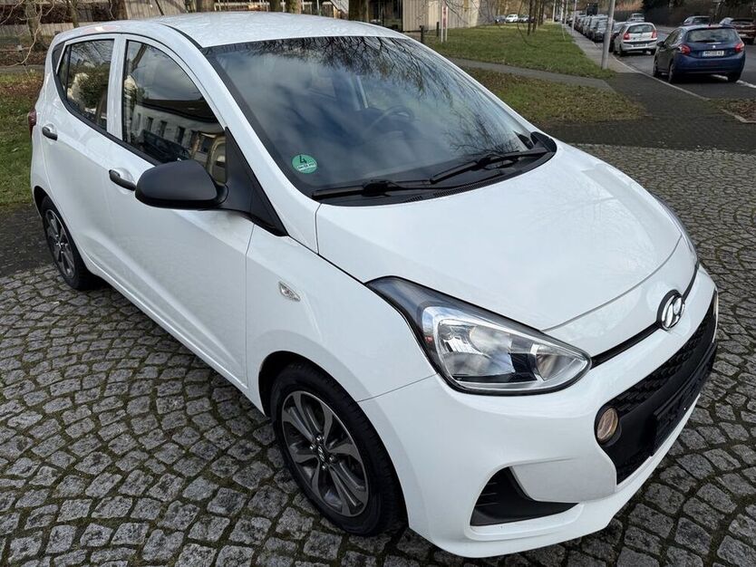 i10