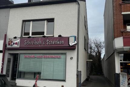 Wohn- und geschäftshaus mit Garagen in Duisburg Buchholz 12 zimmer