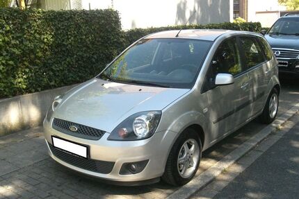 Ford Fiesta 73.800 km 2.999 &euro; Essen 45279