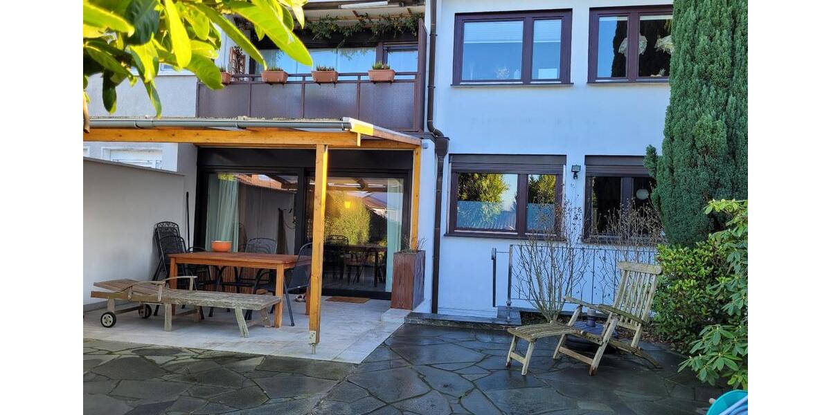 Haus mit großem Garten in Mülheim-Dümpten in Spielstraße 6 zimmer