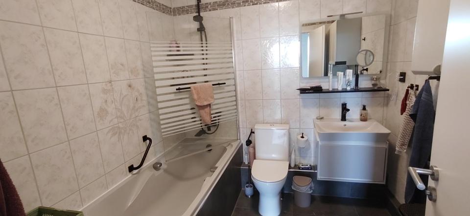 Etagenwohnung Duisburg Essenberg - 3.5 Zimmer, 96 m&sup2;, 155.000&euro; | Angebot:23683840