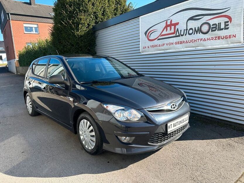 i30