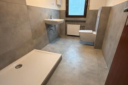 Top renovierte EG-Wohnung mit Balkon, Garage & Garten 3.5 zimmer