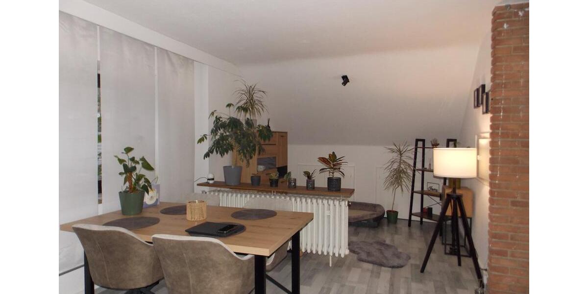 Dachgeschoßwohnung Gladbeck - 3.5 Zimmer, 81 m&sup2;, 495&euro; | Angebot:25048273