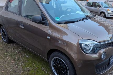 Renault Twingo 124.800 km 4.990 &euro; Mülheim-Ruhr 45473