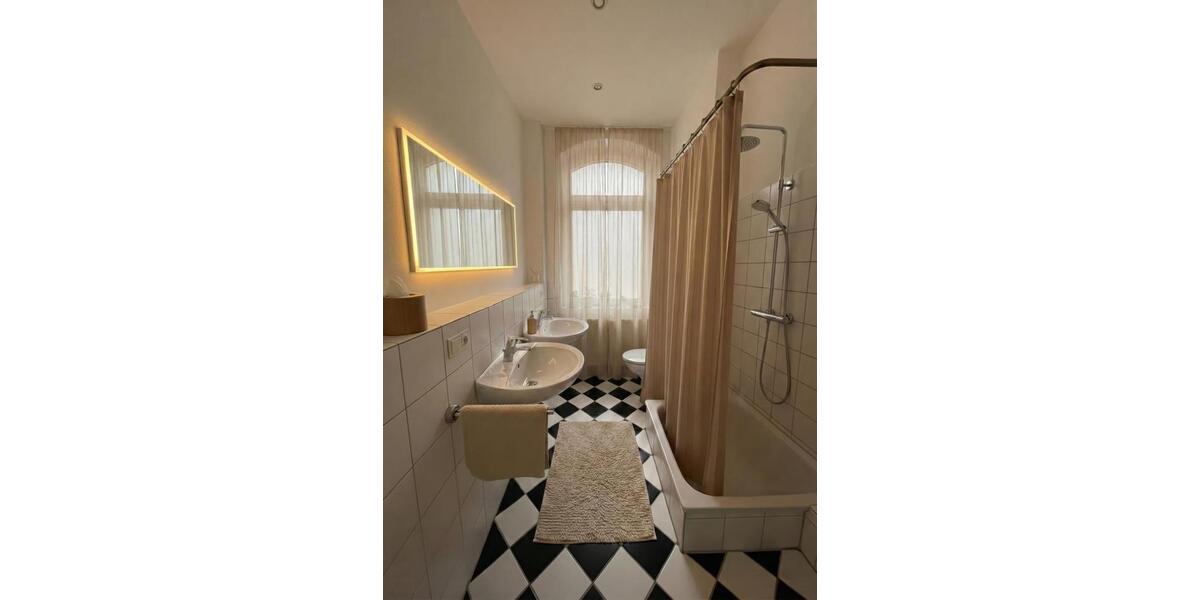 Etagenwohnung Wesel Fusternberg - 4 Zimmer, 127 m&sup2;, 1.150&euro; | Angebot:25792031