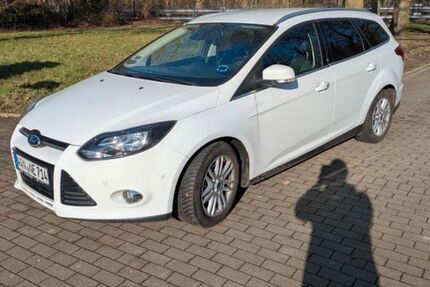 Ford Focus 147.000 km 5.700 &euro; Marl 45768
