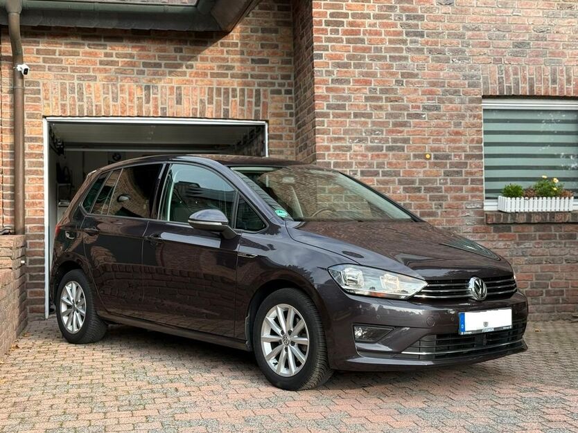 VW Golf Sportsvan 96.880 km 10.480 € Hamminkeln 46499